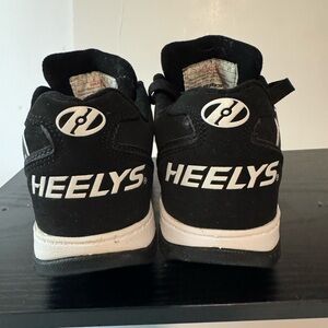 Heelys Black and White Kids Sneakers
